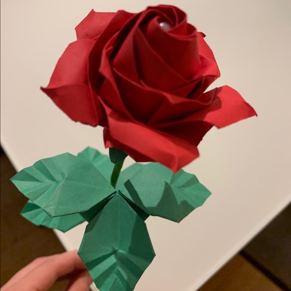 Hand made rose paper flower - Picture 1 of 2